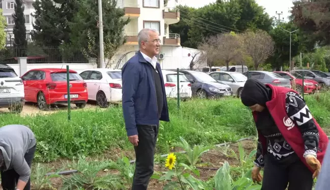 Mezitli Belediye Başkanı Üretici Kadın Kooperatifini Ziyaret Etti