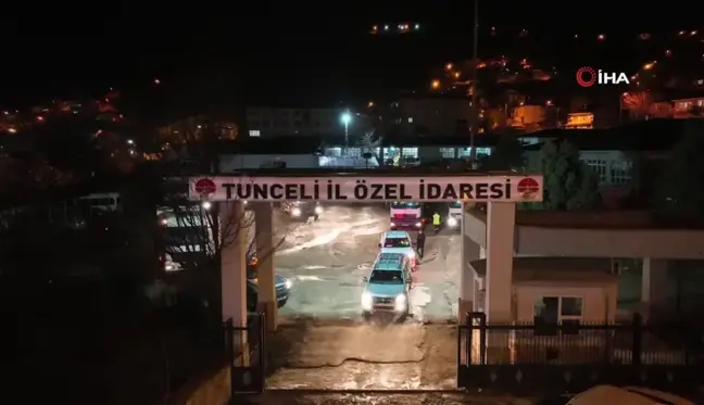 Tunceli'den Erzincan'a ekip ve iş makinesi sevk edildi