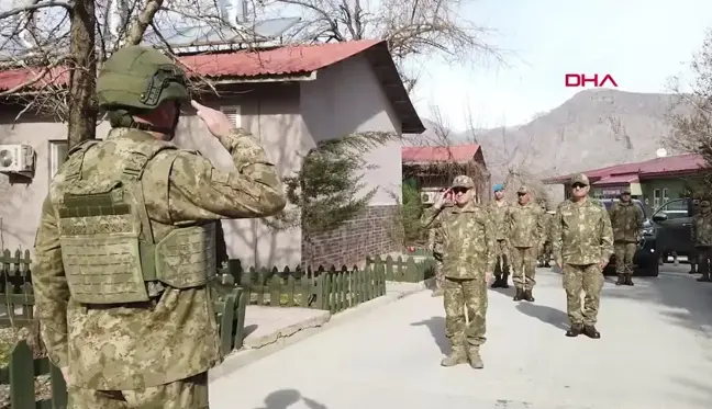 Kara Kuvvetleri Komutanı Hakkari ve Şırnak'ta inceleme ve denetlemelerde bulundu