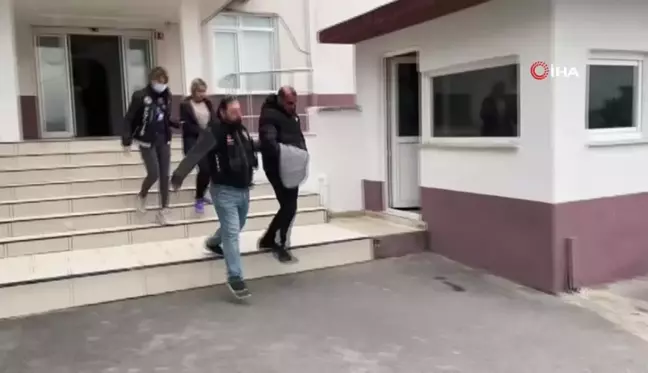 Ayvalık'ta polisten rekor operasyon: 7 bin 194 adet uyuşturucu hap ele geçirildi