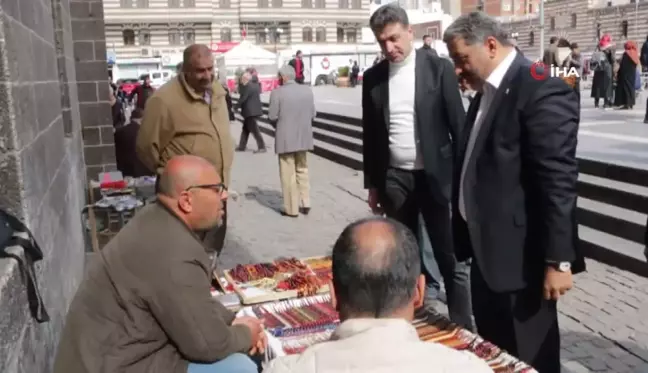 AK Parti Diyarbakır İl Başkanı Ocak Sur esnafıyla bir araya geldi