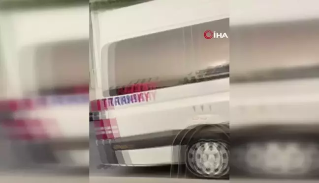 Trafik kavgasında kan aktı: Ağabey ve kardeşi vuruldu