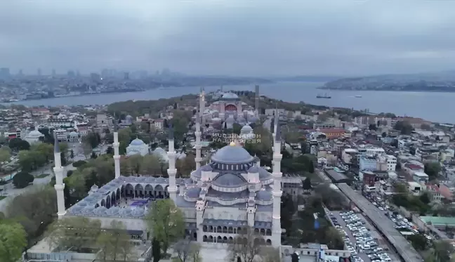 İstanbul'da Bayram Namazı Tarihi Camilerde Kılındı