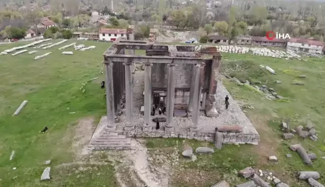 Aizanoi Antik Kenti'nde ilkbahar güzelliği