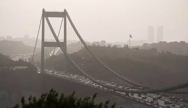 Çöl tozu İzmir'de etkili oldu mu? Çöl tozu ne zaman temizlenecek?