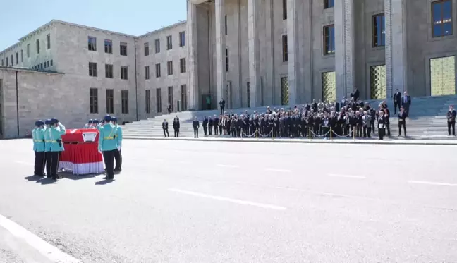 Eski Cumhuriyet Senatosu Üyesi Servet Bora İçin Meclis'te Cenaze Töreni Düzenlendi