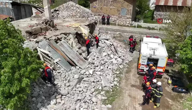 Gerçeği Aratmayan Deprem Tatbikatı