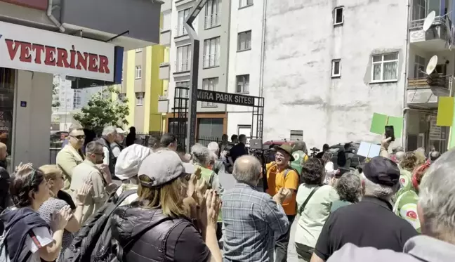 Rize'de yaş çay fiyatı protesto edildi