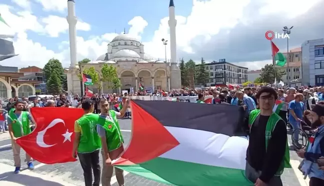 Düzce'de İsrail protestosu: Çocuklar da saldırılara sessiz kalmadı