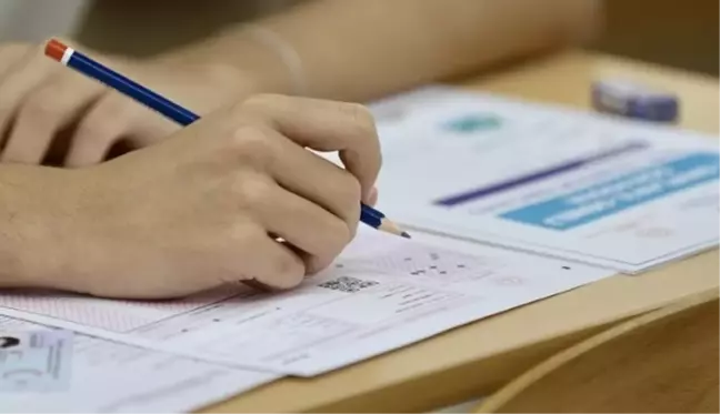 YKS'ye makyajlı girilir mi? ÖSYM sınavlarında makyaj yasak mı?