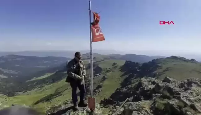 Köroğlu Dağları'nda Türk Bayrağı Değiştirildi