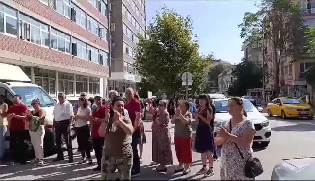 Büro Emekçileri Sendikası Ankara Şubeleri, Servis Haklarının Ellerinden Alınmasını Protesto Etti