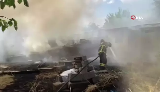 Erzincan'da müstakil evde çıkan yangın itfaiye tarafından söndürüldü