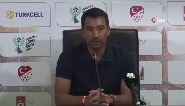 Giovanni van Bronckhorst: Oyuncularımla gurur duyuyorum