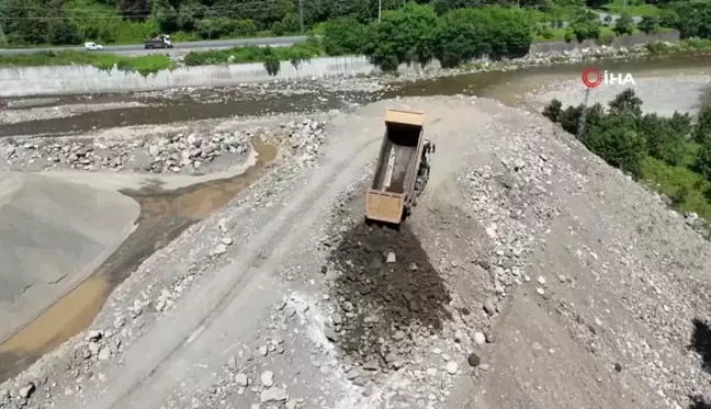 Taş ve mıcır üretim tesisleri köy halkını canından bezdirdi