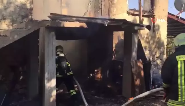 Burdur'da çıkan yangında köy evi küle döndü