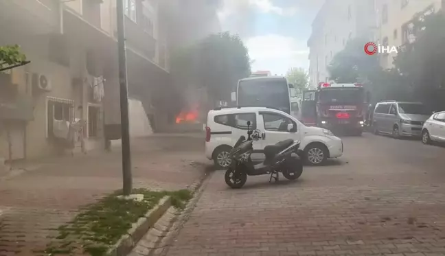 İstanbul Bahçelievler'de korkutan marangozhane yangını