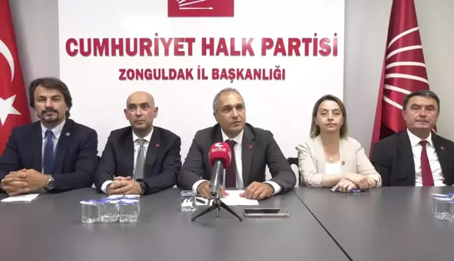 CHP Genel Başkan Yardımcısı Suat Özçağdaş, Zonguldak'ta eğitim sorunlarını eleştirdi