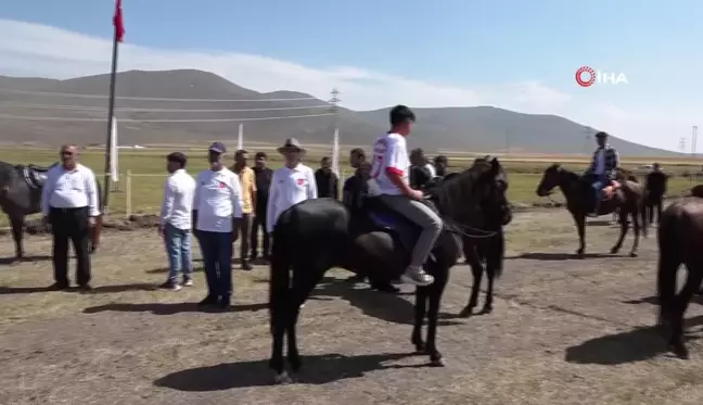 Rahvan At Yarışının final koşuları ertelendi