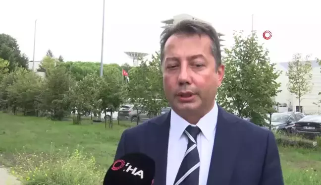 Prof. Dr. Burak Berk Üstündağ: 