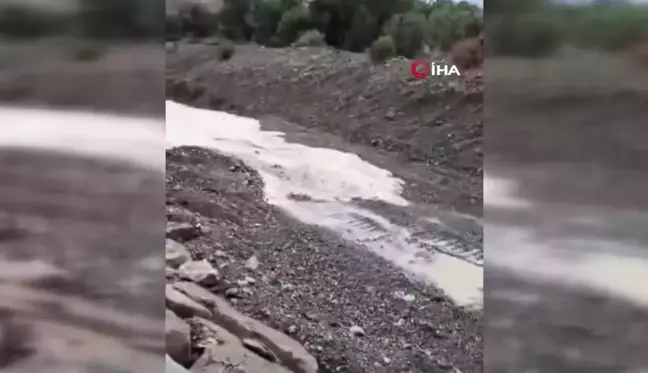 Elazığ'da Sağanak Yağış Sel Getirdi