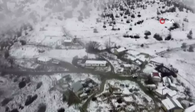 Erzincan'da Mevsimin İlk Karı Yağdı