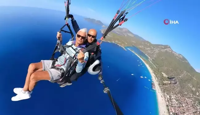 80'lik çiftin adrenalin dolu şovu, görenlerin ağzını açık bıraktı!