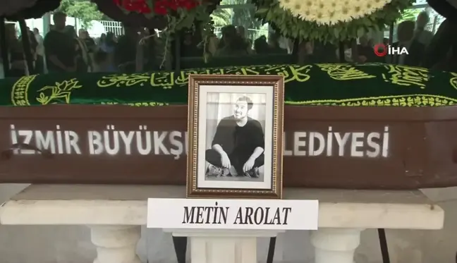 Metin Arolat'ın cenazesi duygu dolu anlarla uğurlandı