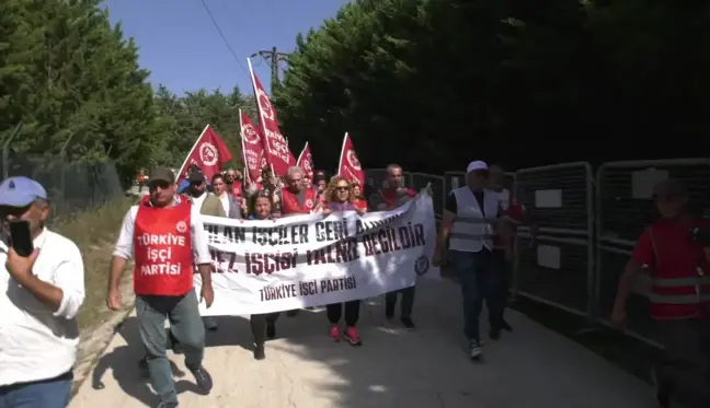 Cemal Enginyurt ve Sera Kadıgil, Polonez İşçilerine Destek Verdi