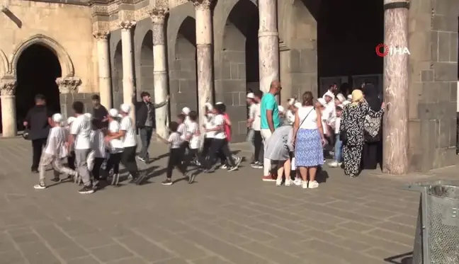 Hayat Namazla Güzeldir Etkinliği Finali Diyarbakır'da Gerçekleşti