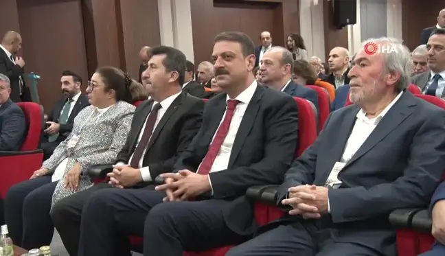 Vakıf Geleneği ve Ankara Vakıfları Sempozyumu Başladı