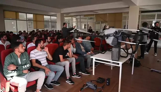 Yozgat Bozok Üniversitesi'nde Drone ile Zirai İlaçlama Eğitimi Başlatıldı