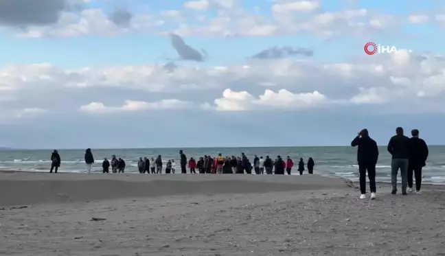 Eşinden Şiddet Gören Kadın, Dalgıç Polisler Tarafından Kurtarıldı