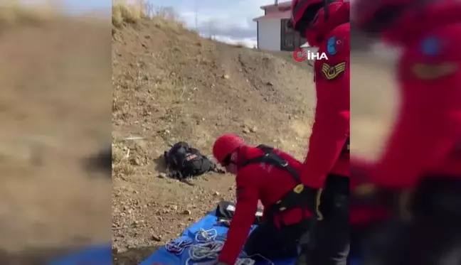 Hakkari'de JAK Timinden Nefes Kesen Kurtarma Tatbikatı