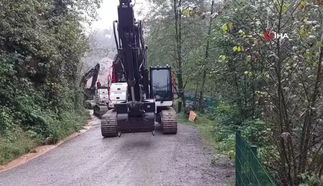 Rize'deki Heyelan Sonrası Temizlik Çalışmaları Zorlaşıyor