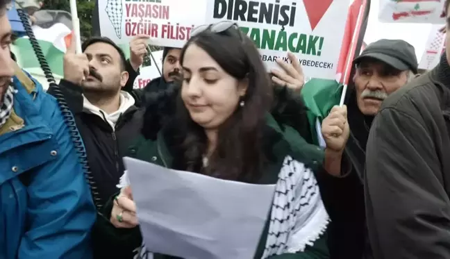 Filistin Eylem Komitesi'nden Ambarlı Limanı'nda Eylem: Tüm İlişkiler Kesilerek İsrail'e Tam Ambargo Uygulanmalıdır