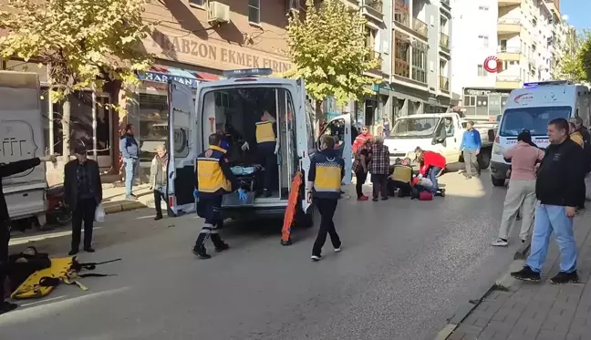 Edirne'de Motosiklet Kazası: 1'i Ağır 3 Yaralı