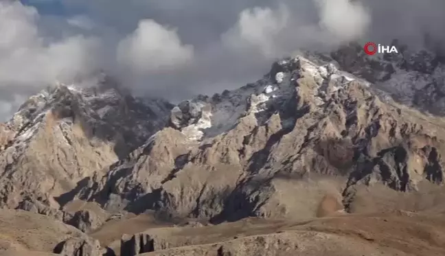 Aladağlar'da Kaybolan İki Kadın Dağcının Arama Çalışmaları Devam Ediyor