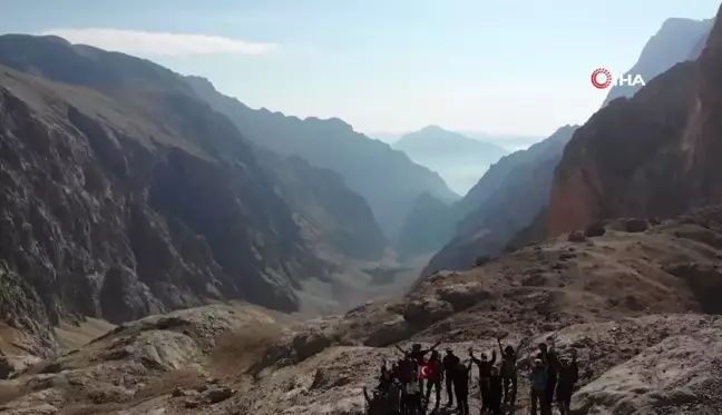 Niğde Aladağlar'da yürüyüşe çıkan yabancı uyruklu ikizler kayboldu