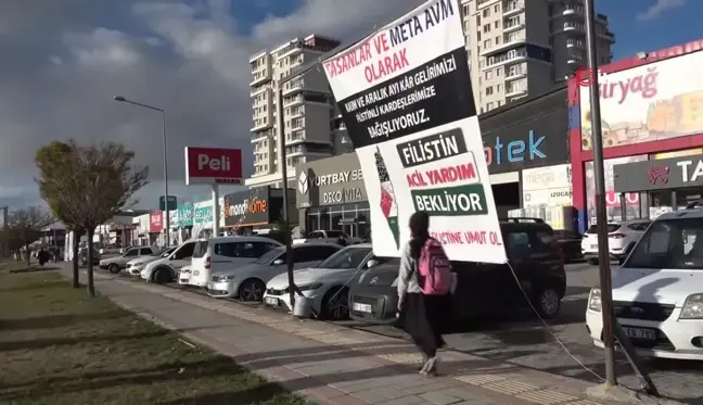 Van'daki Market, İki Aylık Karını Filistin'e Bağışlıyor