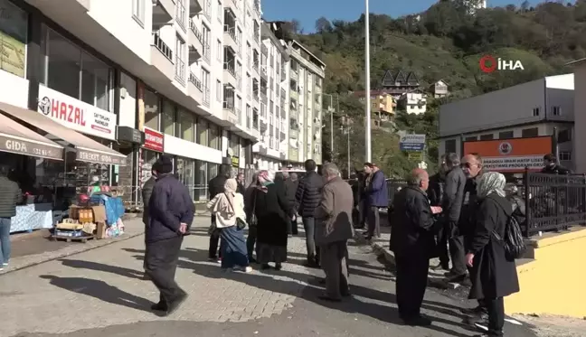 Rize'de Heyelan Nedeniyle Tahliye Edilenler Bekleyişte