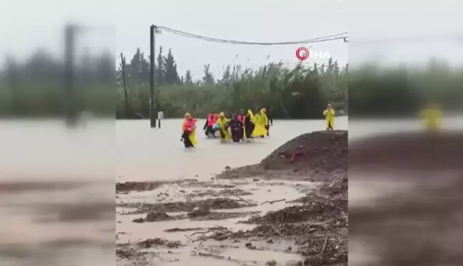 AFAD, Antalya'da Aşırı Yağış Nedeniyle 403 Kişiyi Tahliye Etti