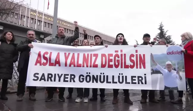 Kılıçdaroğlu'na Destek İçin Adliye Önünde Toplanıldı