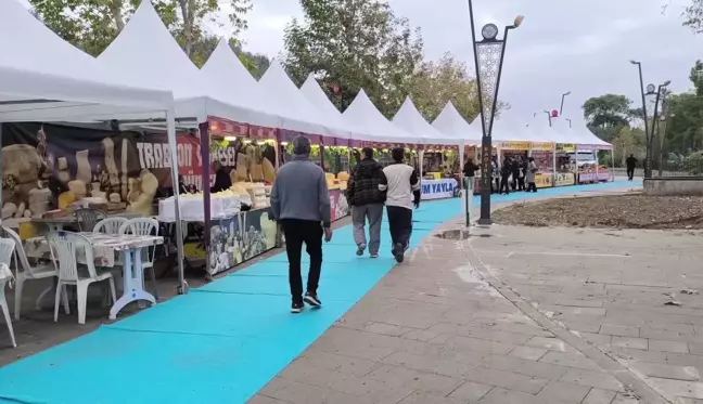 Osmaniye'deki Yöresel Gıdalar Fuarında Pahalılık Şikayeti