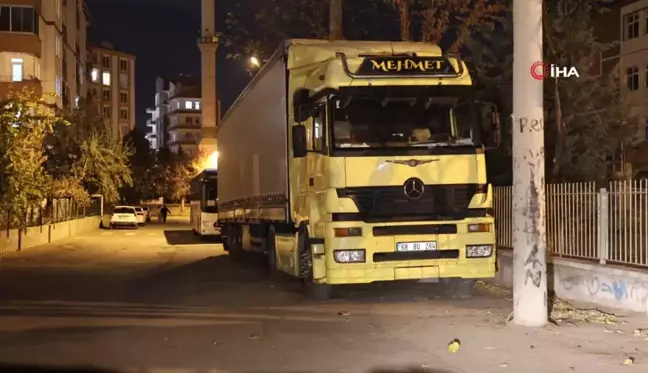 Aksaray'da Şehir İçi Park Yasağını İhlal Eden Tırlara Ceza