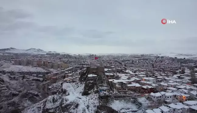 Ankara'da Kar Yağışı Şehri Beyaza Bürüdü