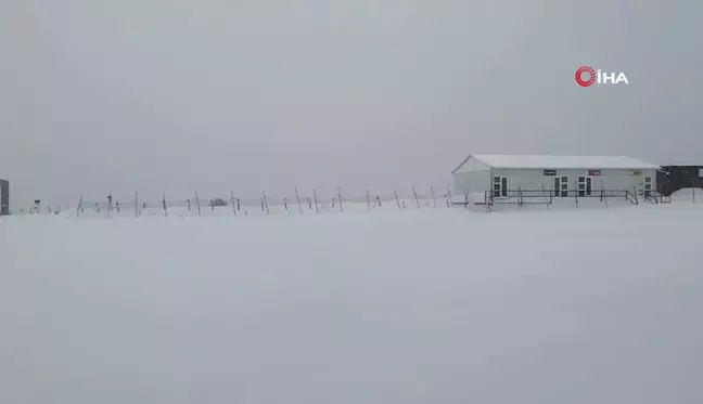 Keltepe Kayak Merkezi'nde Kar Kalınlığı 1 Metreye Ulaştı