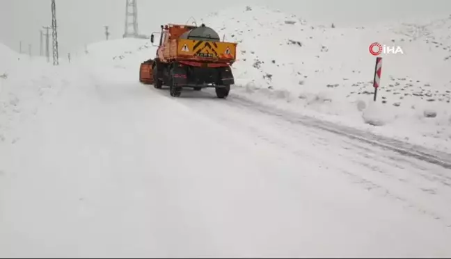 Siirt'te Kar Nedeniyle Kapanan Yollar Açıldı