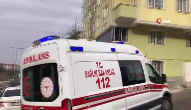 Baba, Bıçak Çeken Oğlunu Silahla Vurdu