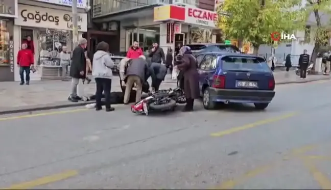 Denizli'de Motosiklet ve Otomobil Çarpıştı: 1 Yaralı